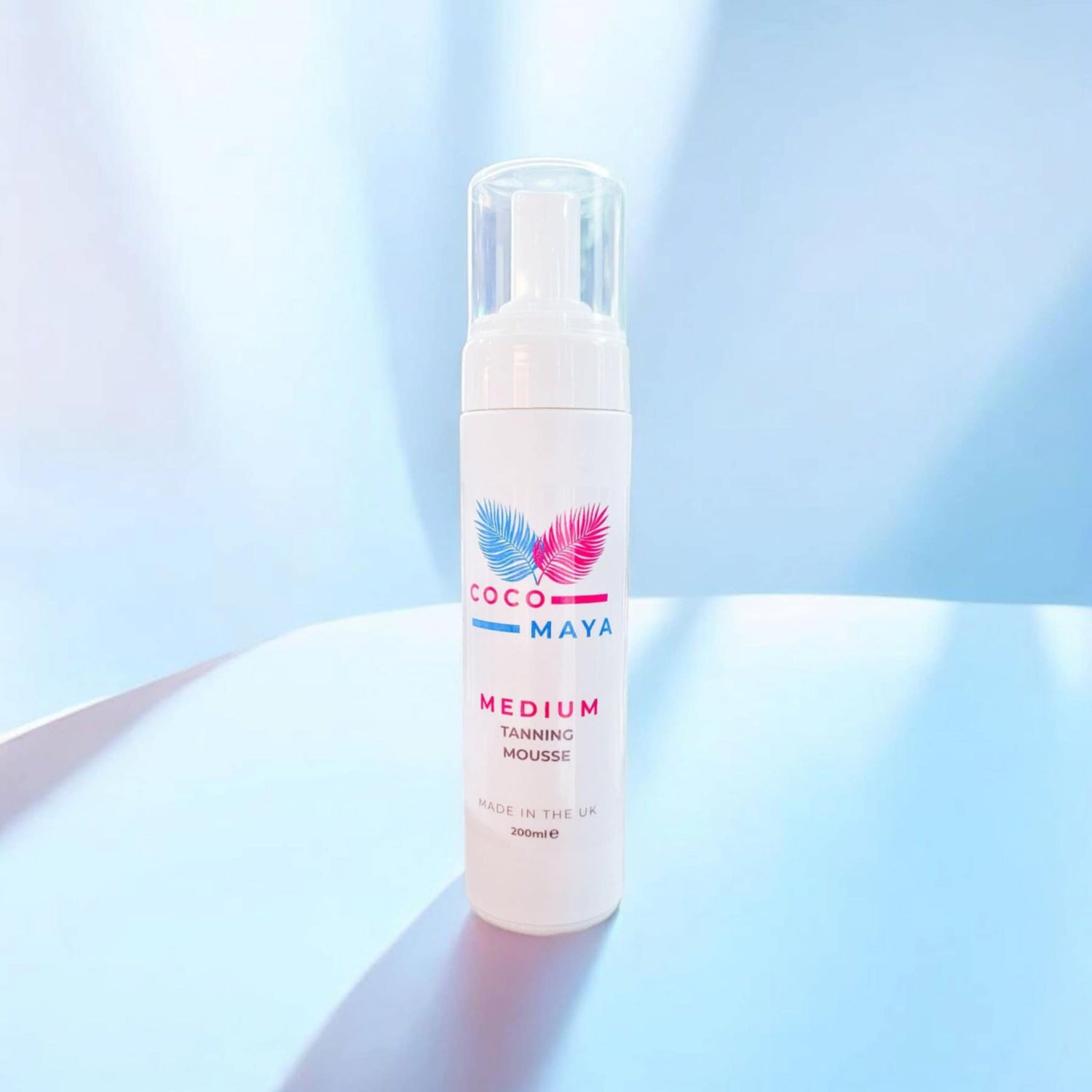 Natural self tanning lotion – instant golden glow, buildable colour, paraben-free, skin-loving ingredients, no self-tan smell
